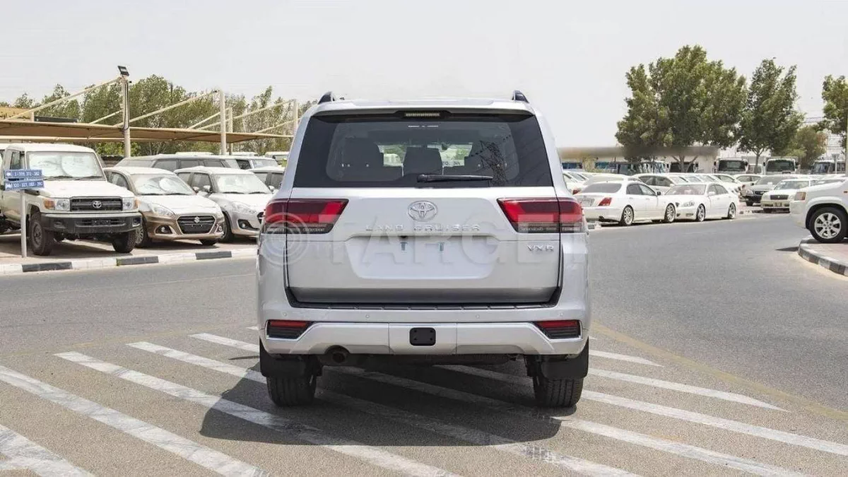 Toyota Land Cruiser VXR (LHD) TOYOTA LAND CRUISER LC300 VXR 3.3D AT MY2025 – SILVER-5-0