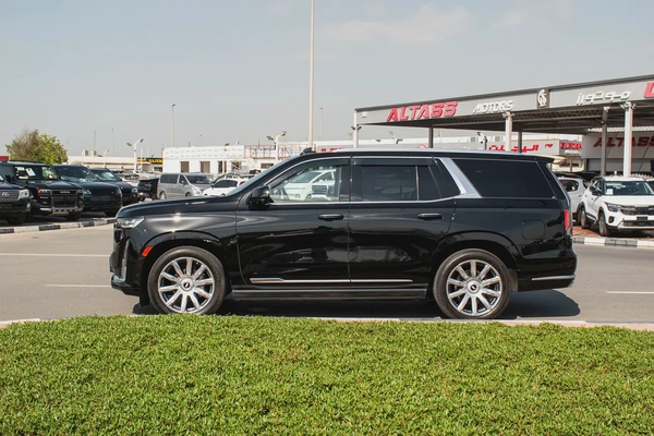 2023 - CADILLAC ESCALADE - /// BRAND NEW CONDITION /// - ONLY 58,000 KM