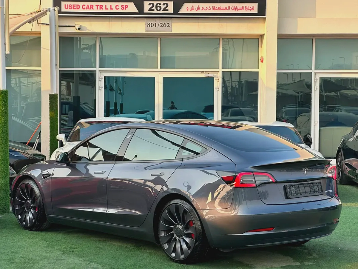 TESLA MODEL 3 PERFORMANCE GCC 2023 Service History (Under Warranty) Zero Accidents Super Clean First-6-6