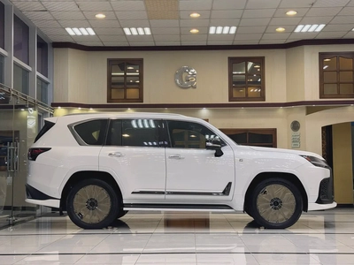 LX 700 F-SPORT HYBRID / FULL OPTION / BRAND NEW-5