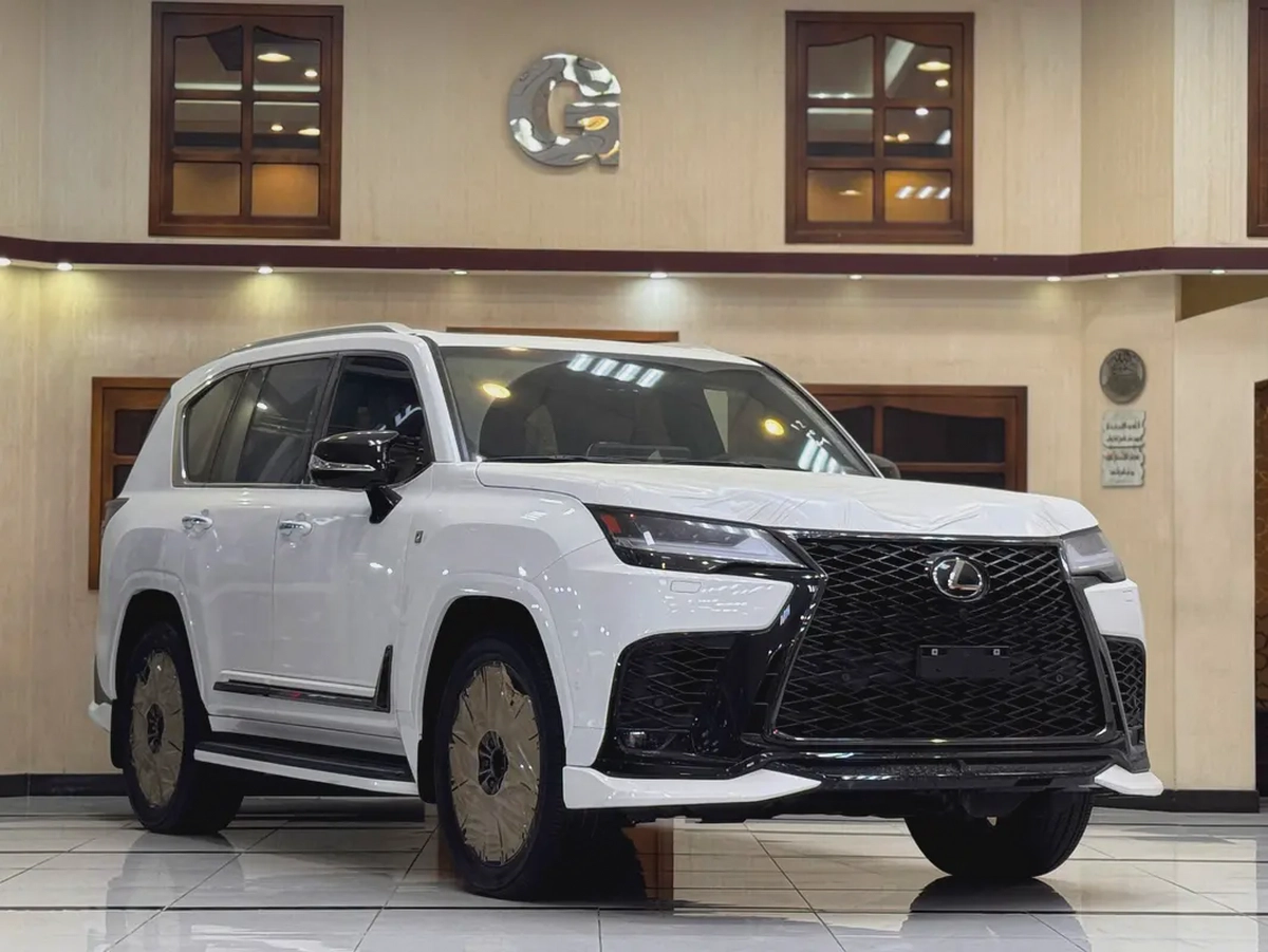 LX 700 F-SPORT HYBRID / FULL OPTION / BRAND NEW-4-4
