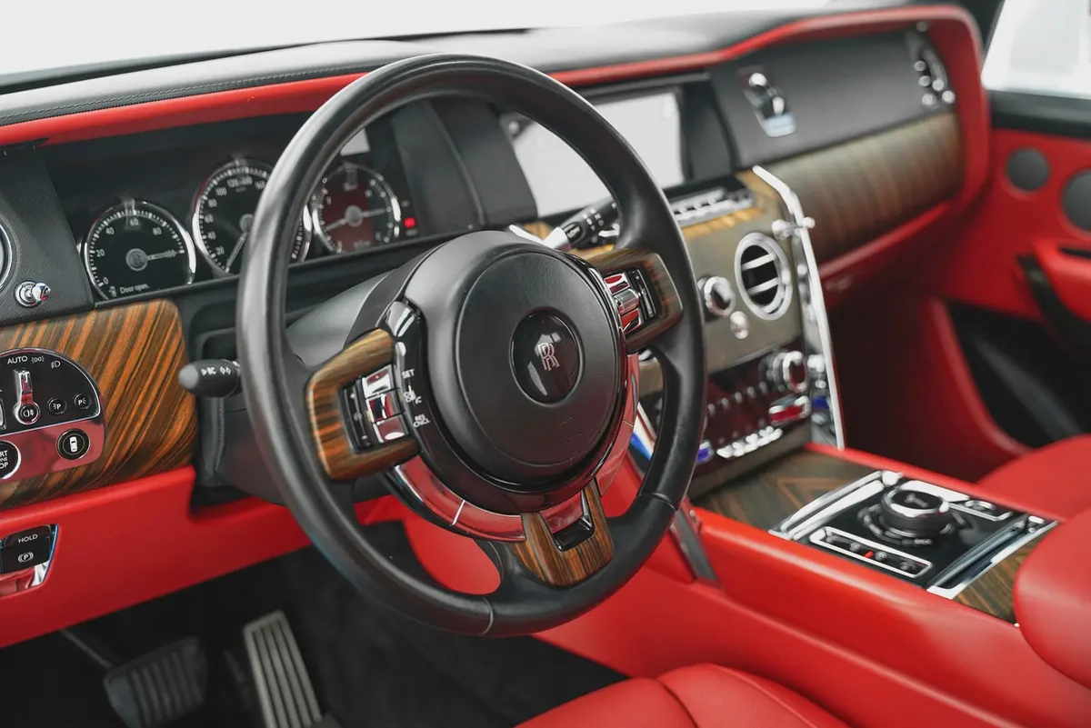 2021 Rolls-Royce Cullinan-10-10
