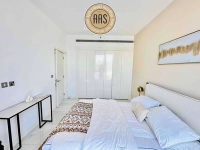 Fully furnished •• sea view •• luxurious apartment •• modern layout-8
