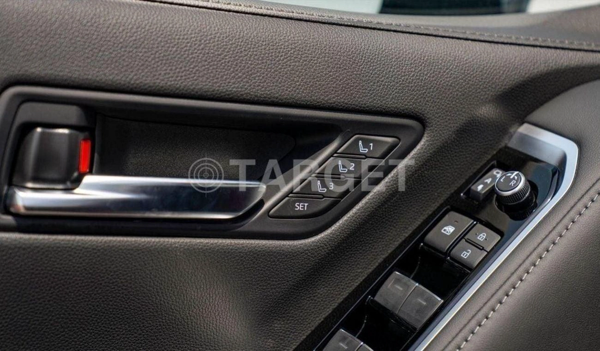 Toyota Land Cruiser VXR TOYOTA LAND CRUISER LC300 VXR 3.3D AT MY2023 – BRONZE-9-0