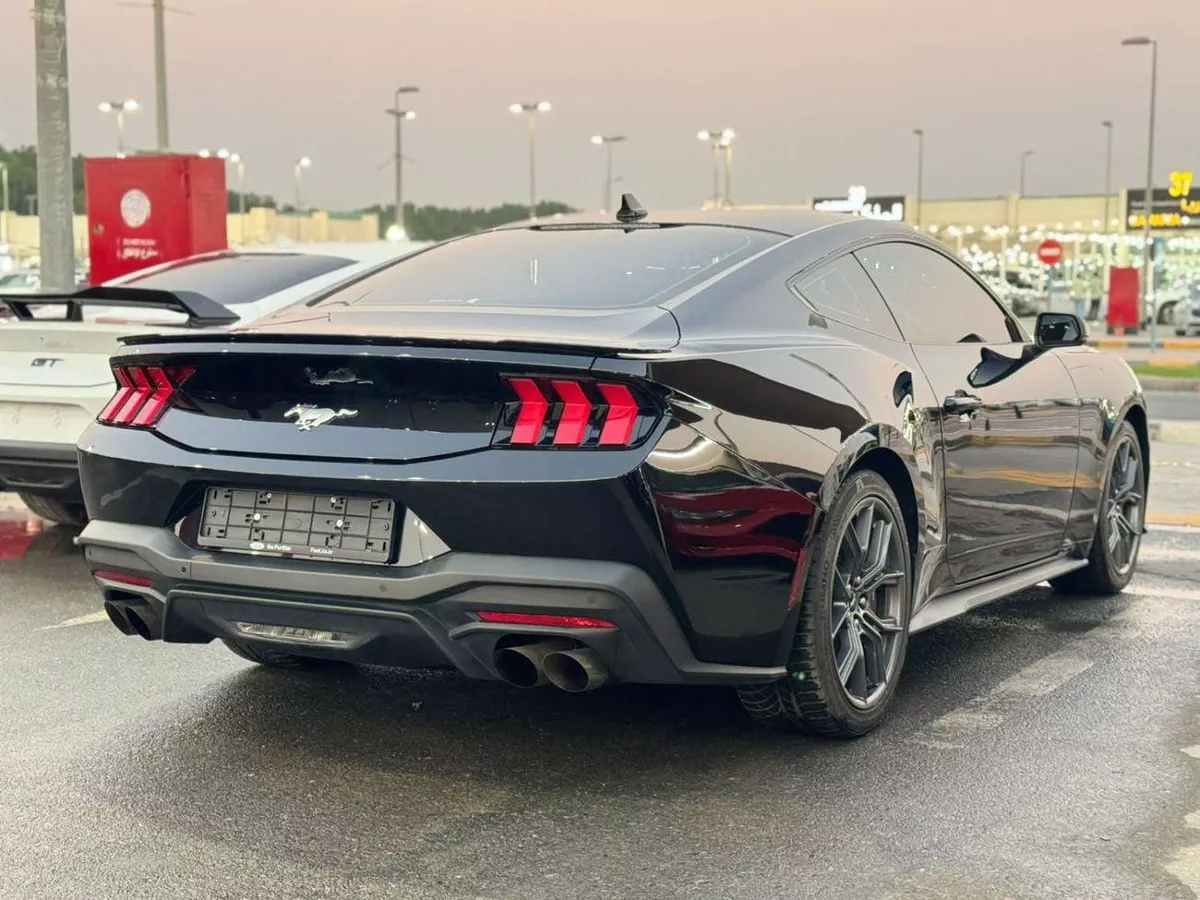 Ford Mustang PREMIUM-2-0