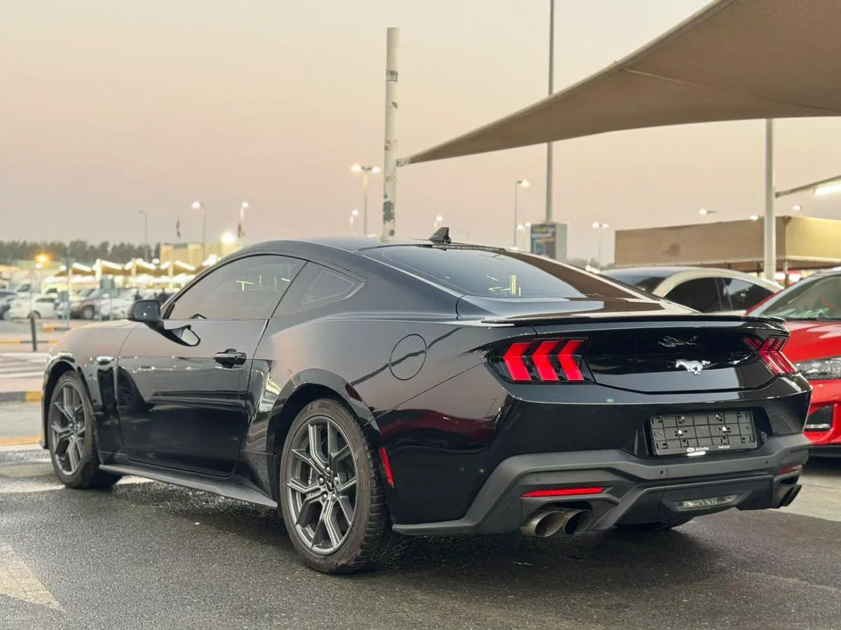 Ford Mustang PREMIUM-3-0