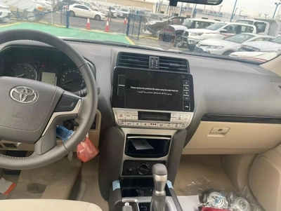 Toyota Prado 2023 new TOYOTA PRADO 2700CC TXL PETROL AUTOMATIC ZERO KM-3