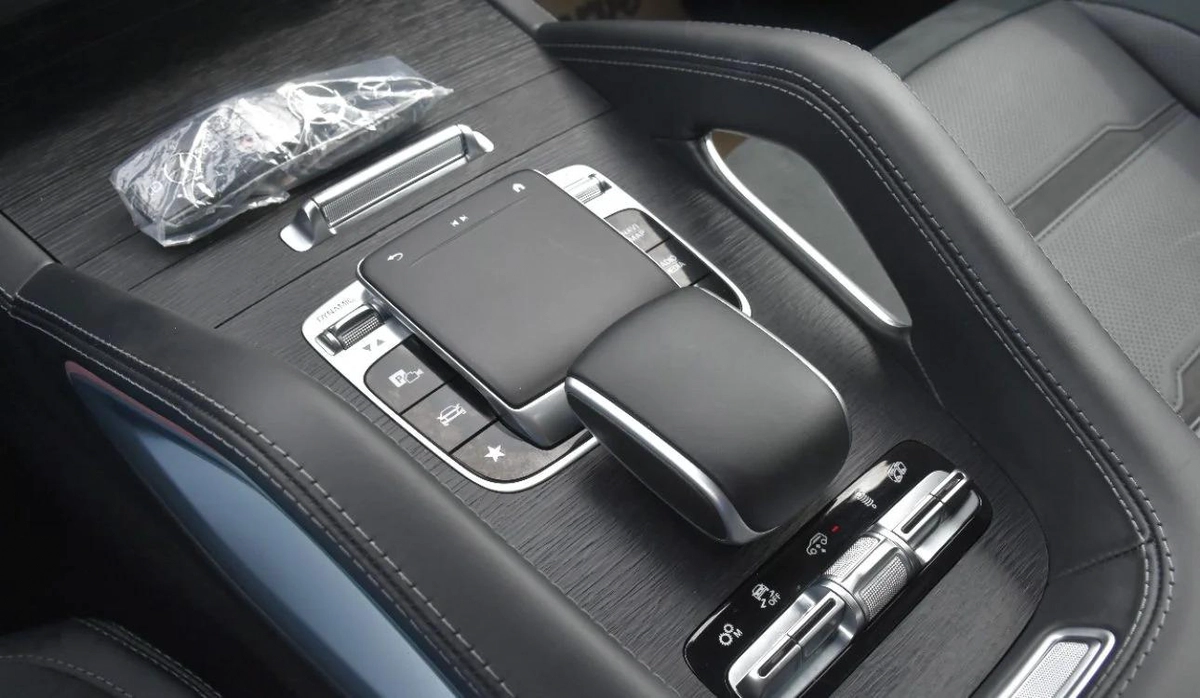 AMG GLE53 COUPE 2023 | SILVER-1-1