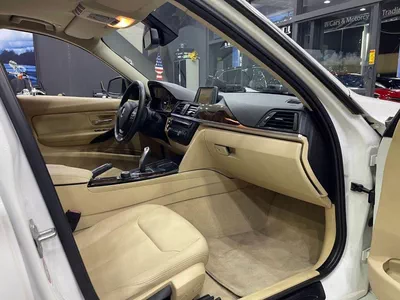 BMW 320i FULL OPTIONS Exclusive 2.0L BMW 3 Series 320 2014-17