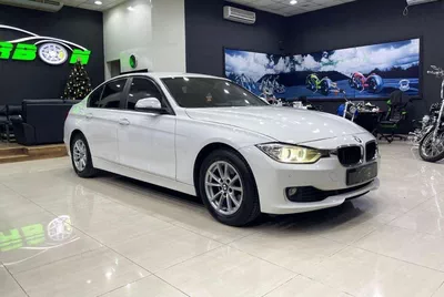 BMW 320i FULL OPTIONS Exclusive 2.0L BMW 3 Series 320 2014-6
