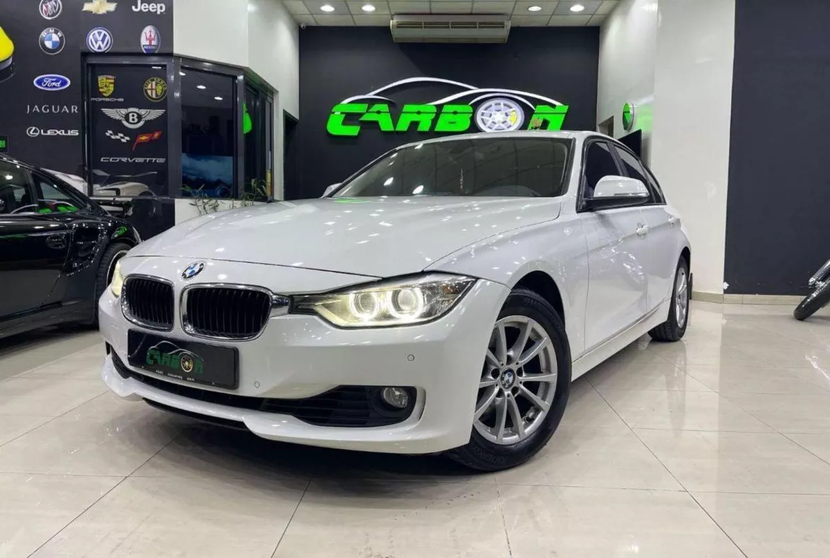 BMW 320i FULL OPTIONS Exclusive 2.0L BMW 3 Series 320 2014-1-0