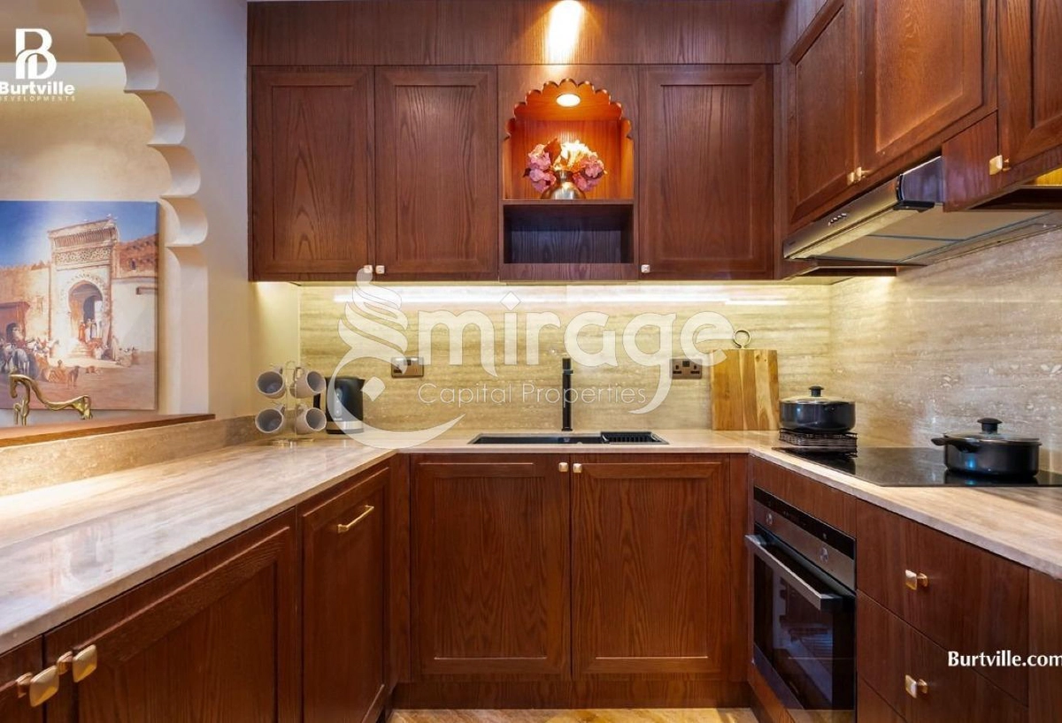 Elegant 3BR Upgraded to 4BR | Duplex | Prime Area