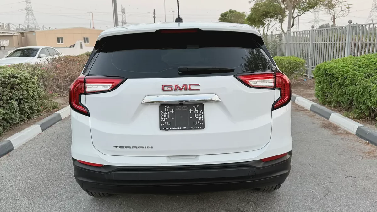 GMC Terrain SLE 2024 model Gcc 1.5L -   We arrange loan Or WITHOUT Down payment-3-3