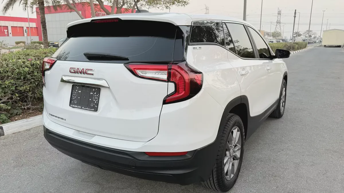 GMC Terrain SLE 2024 model Gcc 1.5L -   We arrange loan Or WITHOUT Down payment-4-4