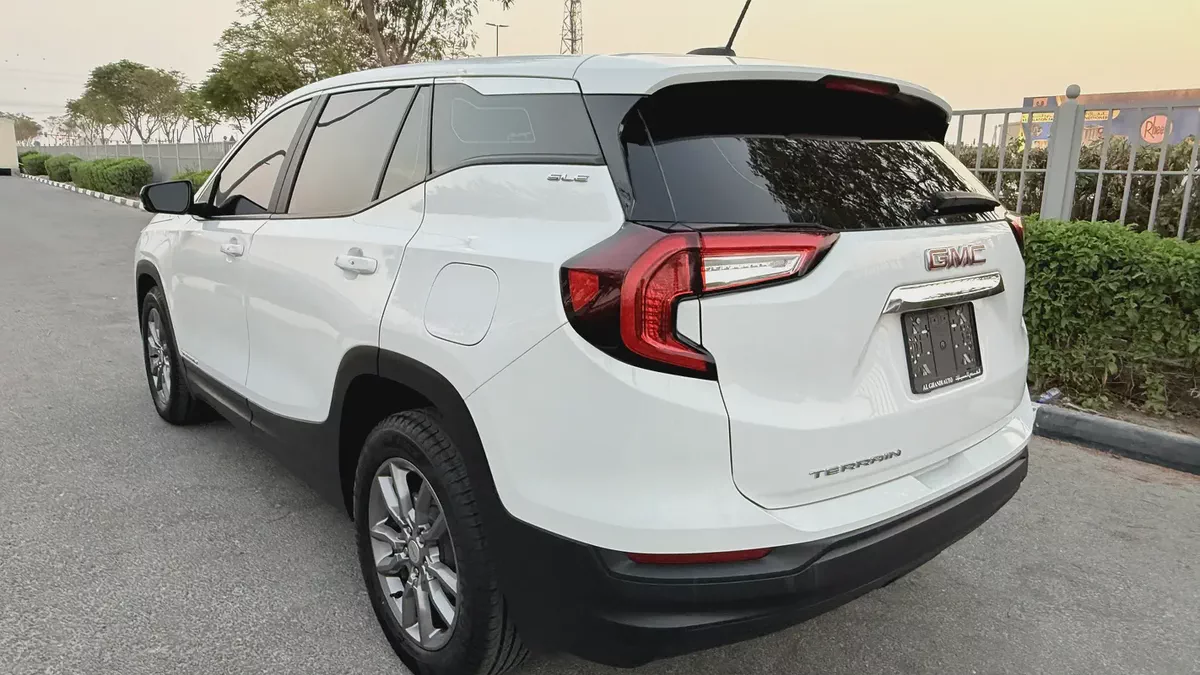 GMC Terrain SLE 2024 model Gcc 1.5L -   We arrange loan Or WITHOUT Down payment-6-6