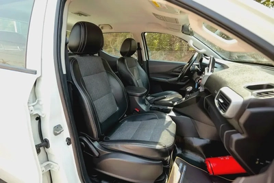 Landtrek | Double Cabin 4X2 Automatic | Petrol | GCC Specs | Ref#P07436-9