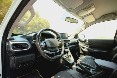 Landtrek | Double Cabin 4X2 Automatic | Petrol | GCC Specs | Ref#P07436-12