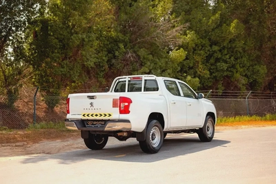 Landtrek | Double Cabin 4X2 Automatic | Petrol | GCC Specs | Ref#P07436-2