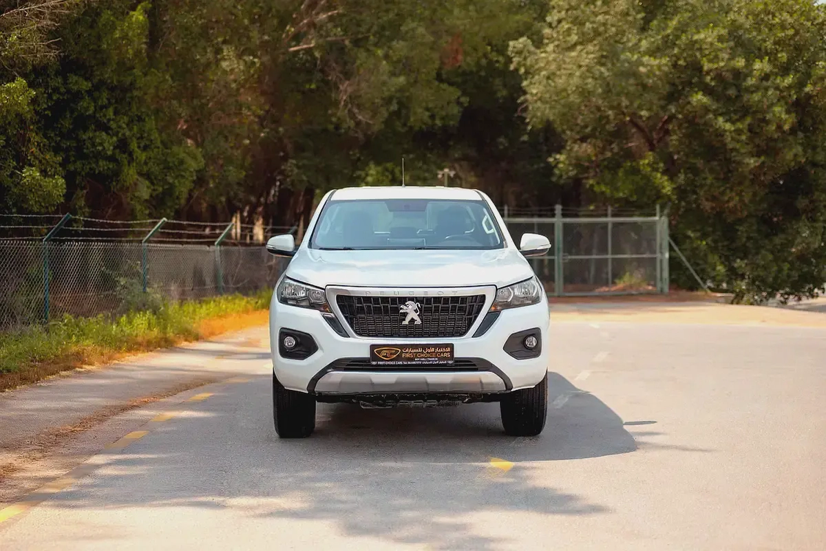 Landtrek | Double Cabin 4X2 Automatic | Petrol | GCC Specs | Ref#P07436-4-4