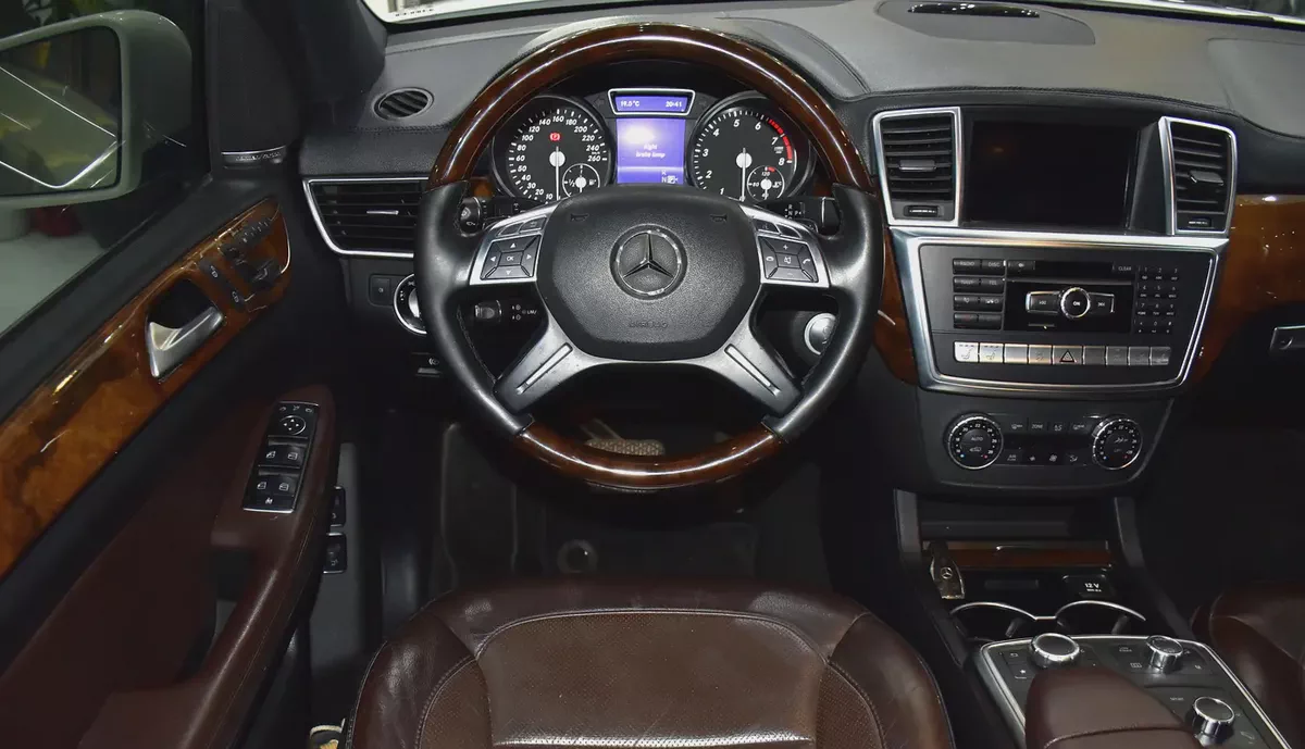 EXCELLENT DEAL for our Mercedes Benz GL500 4Matic ( 2013 Model ) in White Color GCC Specs-11-11