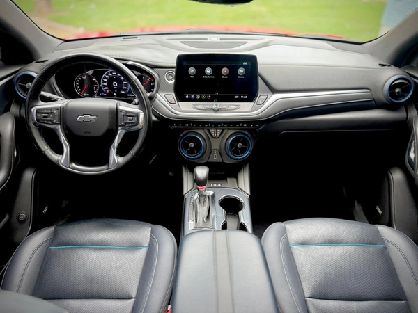 RS 3.6L (305 HP) AWD CHEVROLET BLAZZER RS V6  YEAR: 2023 | FULL-SERVICE HISTORY l UNDER WARRANTY l