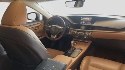 Lexus ES350 PLATINUM PRESTIGE 3.5L-6CYL-2