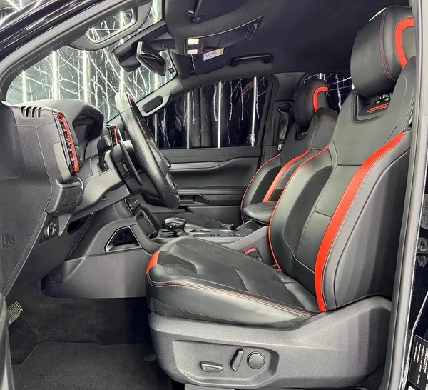 EXCLUSIVE DEAL BY ZEUS AUTOS | GCC | AL TAYER WARRANTY 2028 | AL TAYER SERVICE 2028 | EXCELLENT