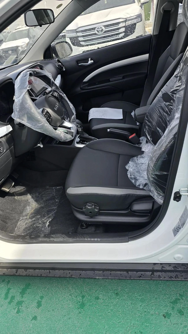 Kia KX1