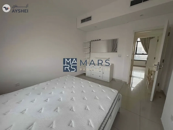 Middle Unit Ready to Move In Excellent Community