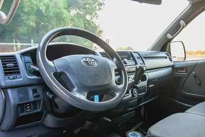 Toyota Hiace Standard Roof | Delivery Van | GCC Specs | Ref#T24064-9