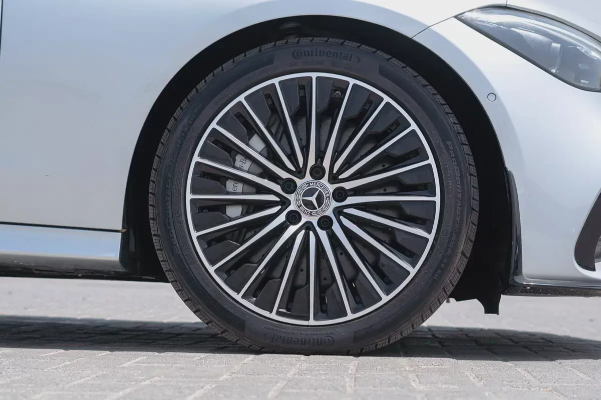 2025 Mercedes-Benz CLE-Class CLE450 Pinnacle (American Specs)-5-5
