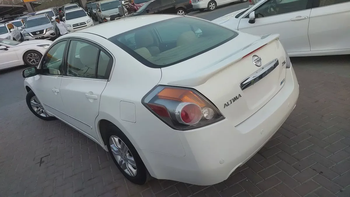 Nissan Altima 2012 SL | GCC Specs | Top Option | Well Maintained-9-9