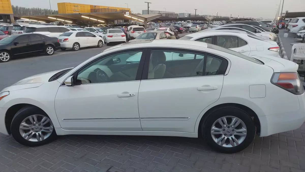 Nissan Altima 2012 SL | GCC Specs | Top Option | Well Maintained-11-11