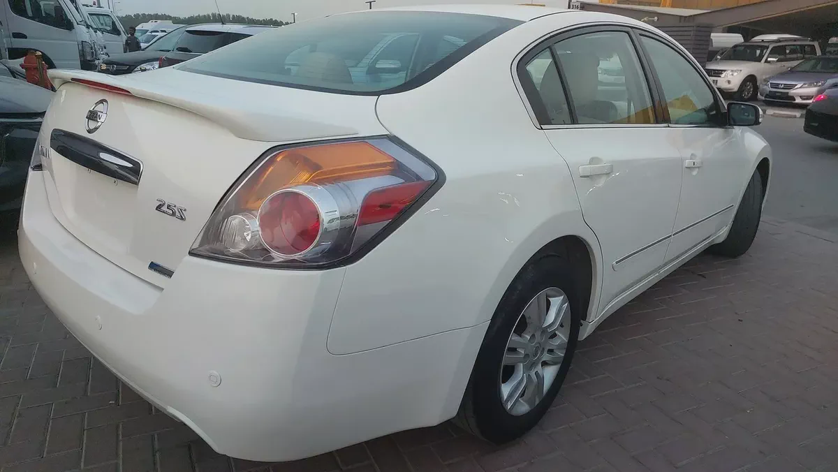 Nissan Altima 2012 SL | GCC Specs | Top Option | Well Maintained-4-4
