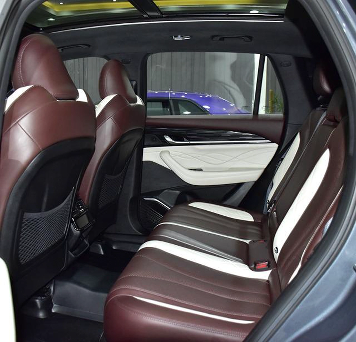 Geely Monjaro 4WD ( 2025 Model ) in Grey Color GCC Specs