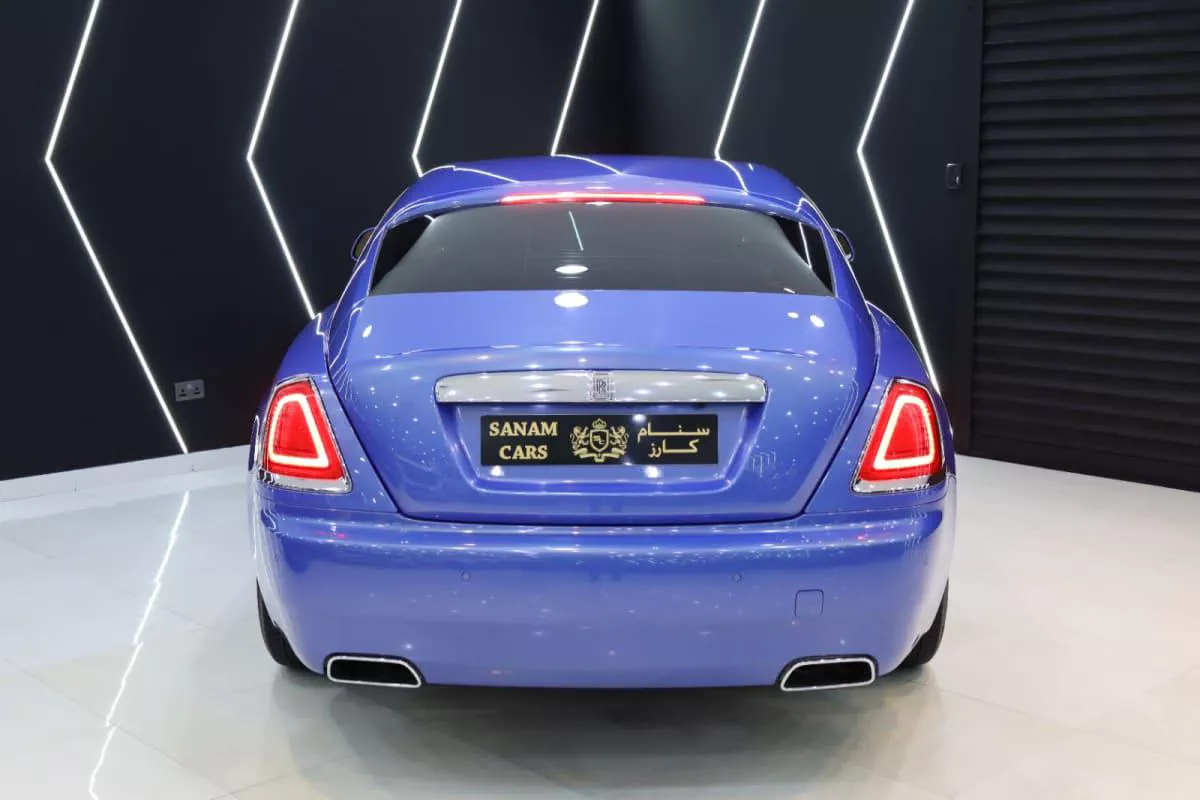Rolls-Royce Wraith-6-6