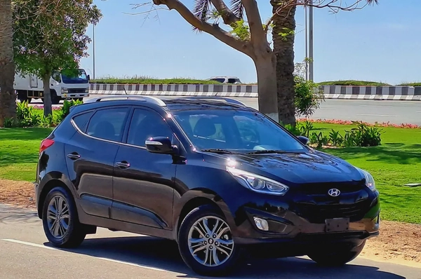 1,725-MONTHLY FOR 1 YEAR ONLY | HYUNDAI TUCSON 2015 2.0L GCC | CRUISE CONTROL I GPS I ACCIDENT FREE