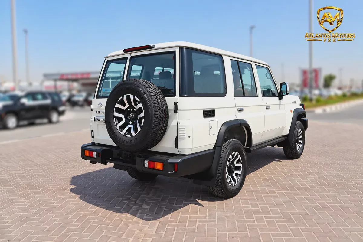 Toyota Land Cruiser 70 Series LC 76 LX-16-16
