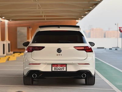 Volkswagen Golf GTI 2021-4