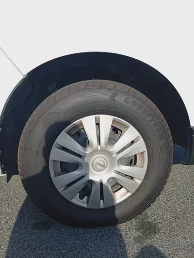 Automatic Gear Nissan Urvan Van 2022 GCC Specs-13