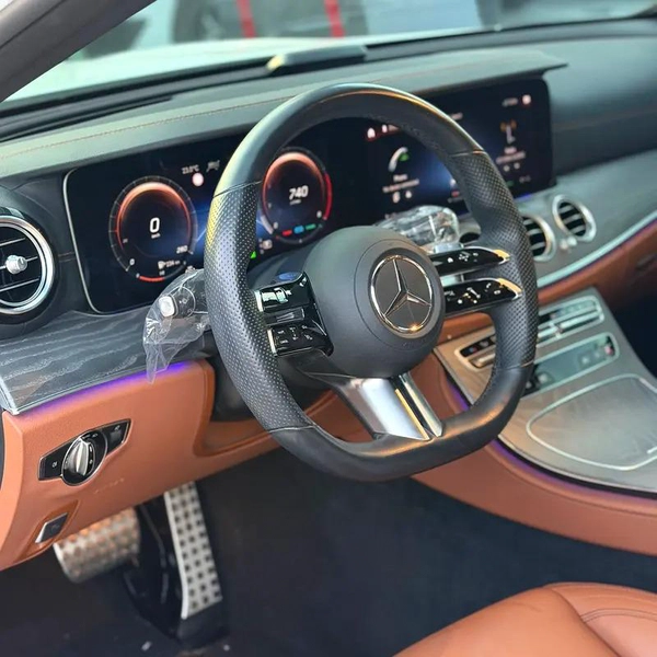 Mercedes E350 2021 | Korean Specs | Clean Title | 26K KM | White | مرسيدس E350 2021 وارد كوري كلين ت