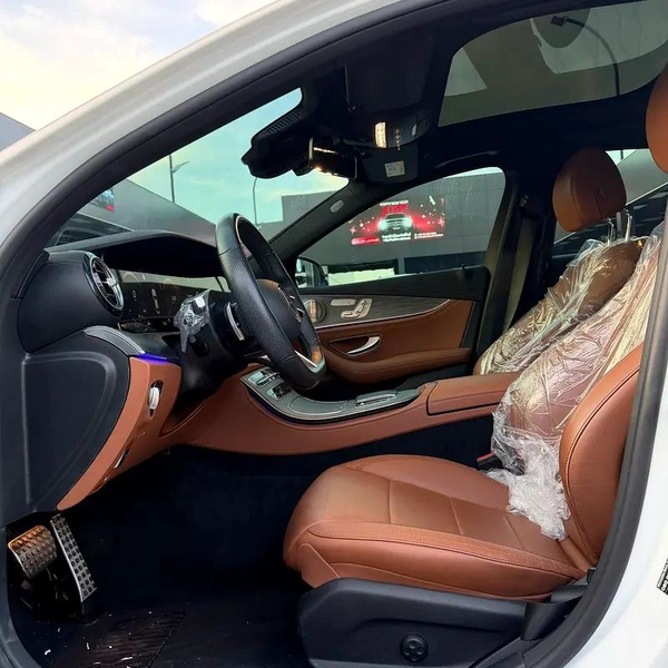 Mercedes E350 2021 | Korean Specs | Clean Title | 26K KM | White | مرسيدس E350 2021 وارد كوري كلين ت