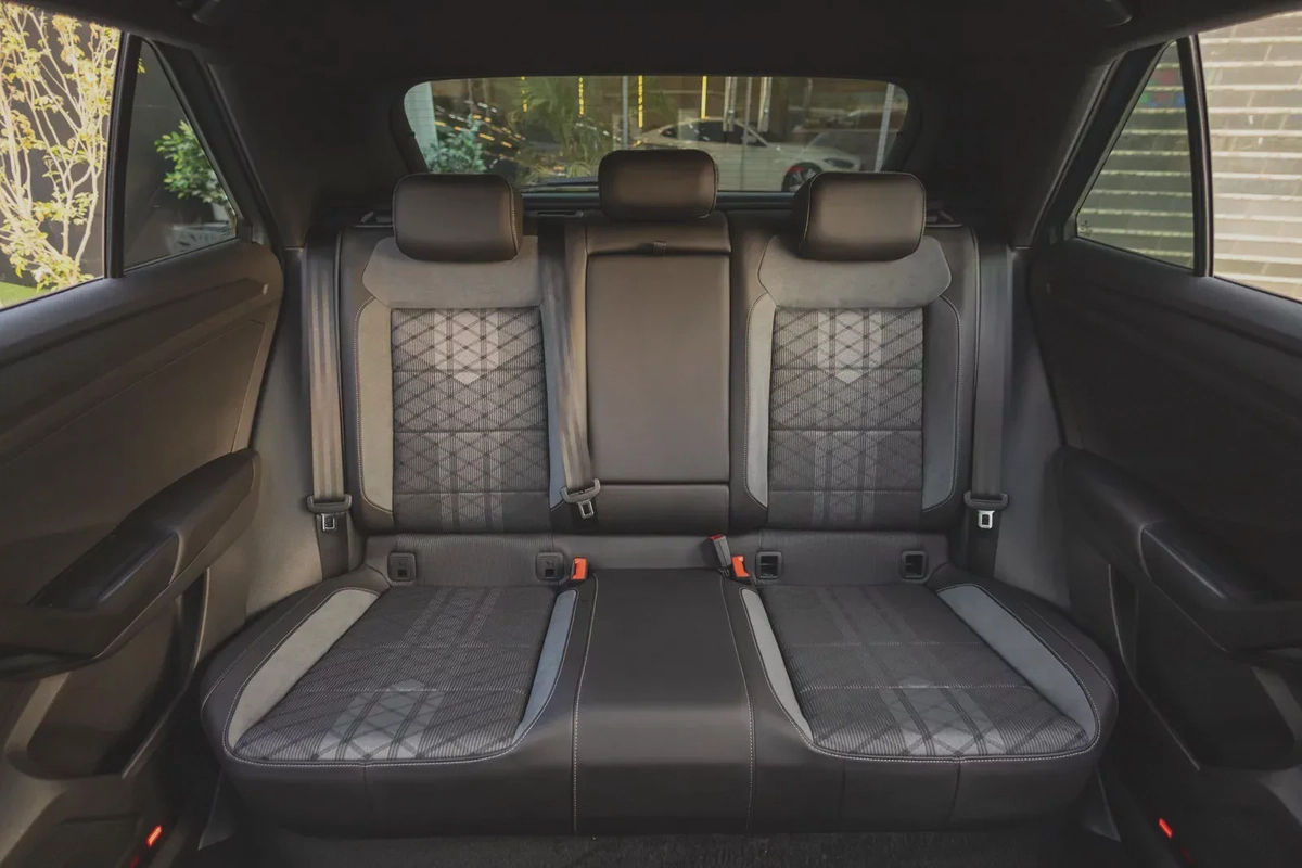 Volkswagen T-Roc 2024-11-11