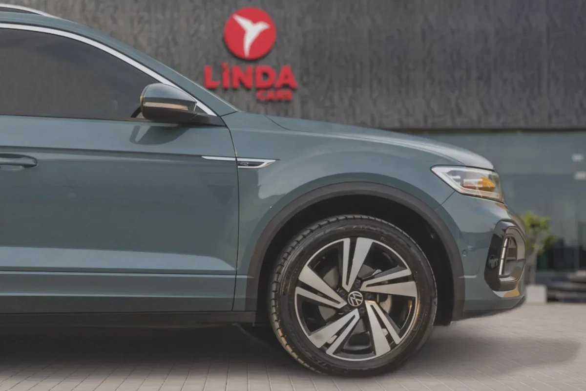 Volkswagen T-Roc 2024-17-17