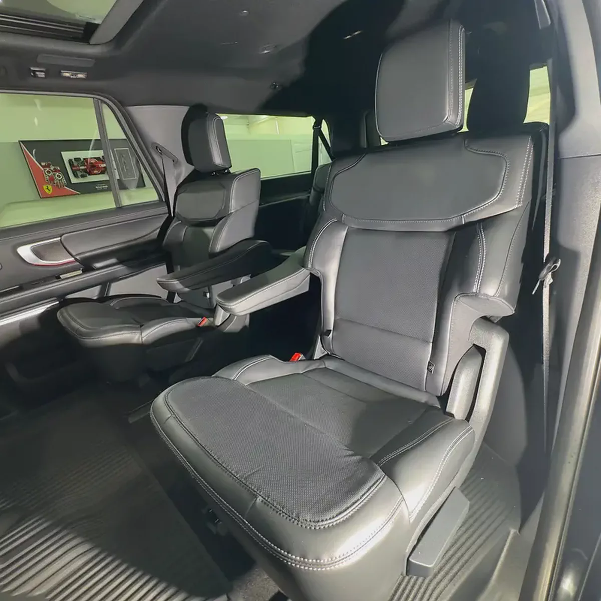 2025 Ford Expedition Platinum MAX-10-10