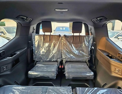Toyota Land Cruiser VX LC300 | 4.0L V6 PETROL | RADAR | POWER SEATS | BIG DVD | JBL SPEAKERS-3