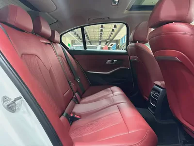 BMW 320i 2024 MODEL-14