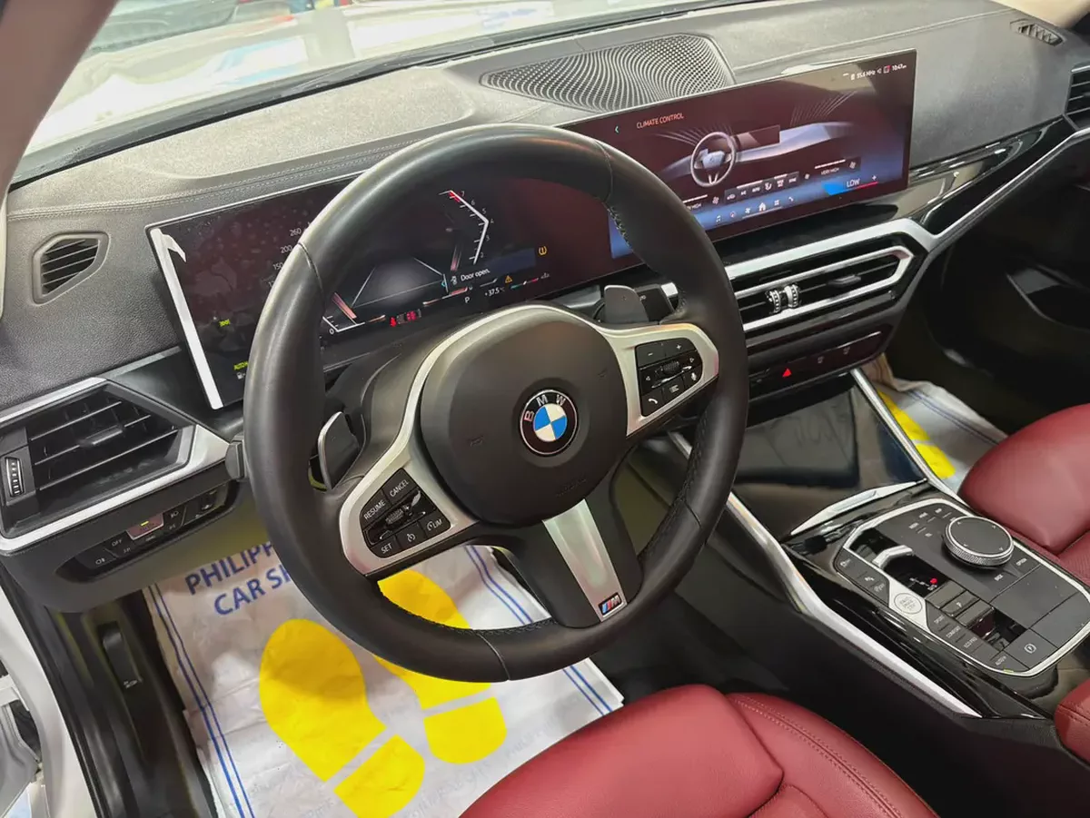 BMW 320i 2024 MODEL-17-17
