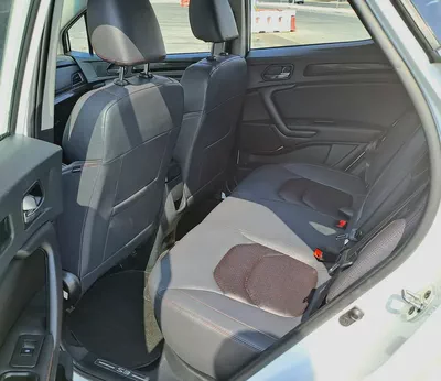 430-Monthly l GCC l Sunroof, Leather, Cruise l Accident Free-11