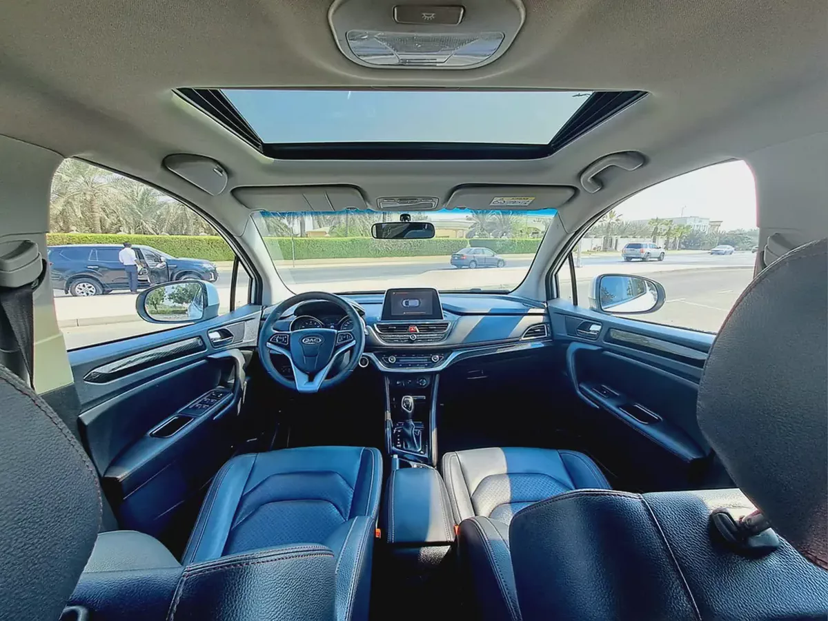430-Monthly l GCC l Sunroof, Leather, Cruise l Accident Free-6-6
